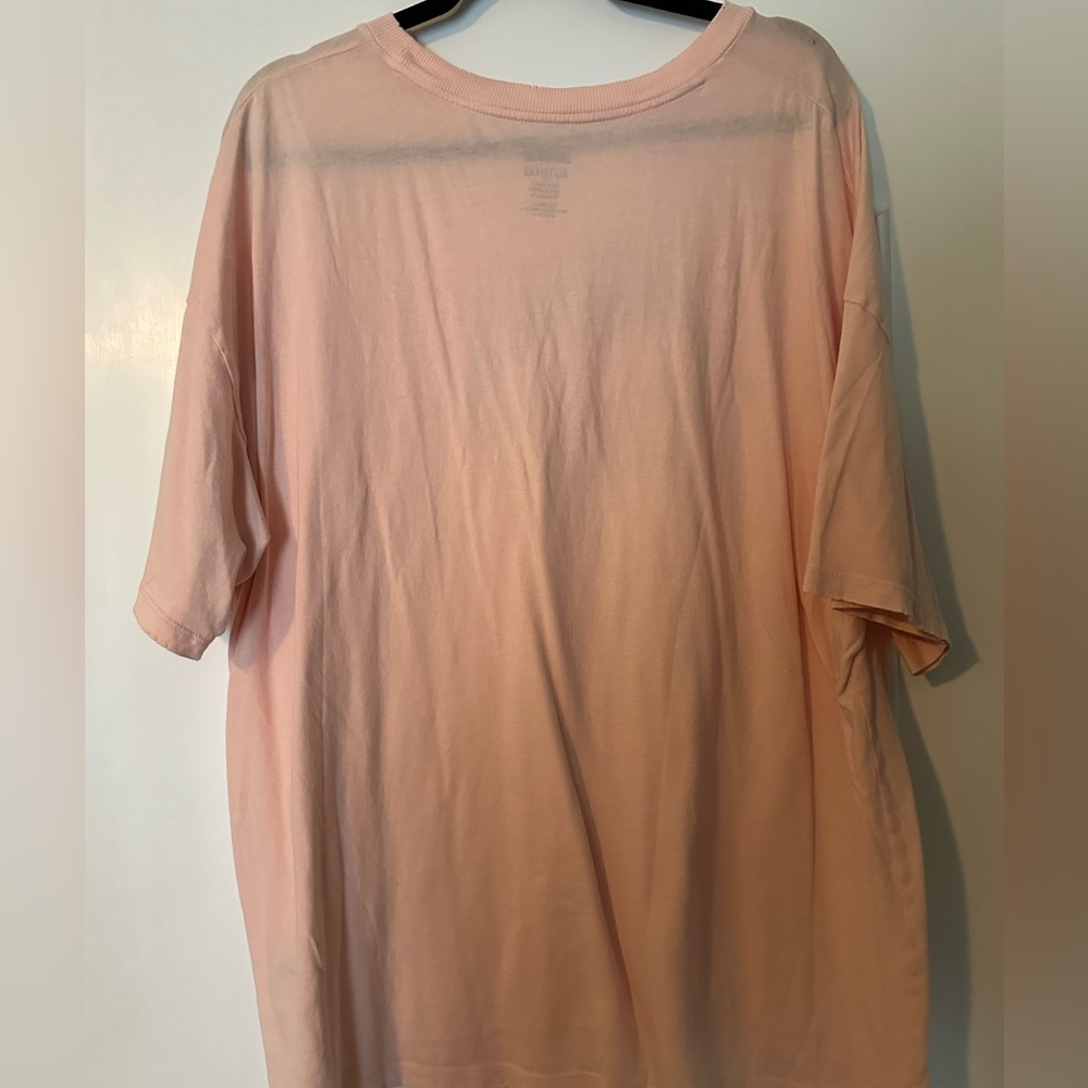 American Eagle Rolling Stones Blush T-Shirt - Picture 2 of 3